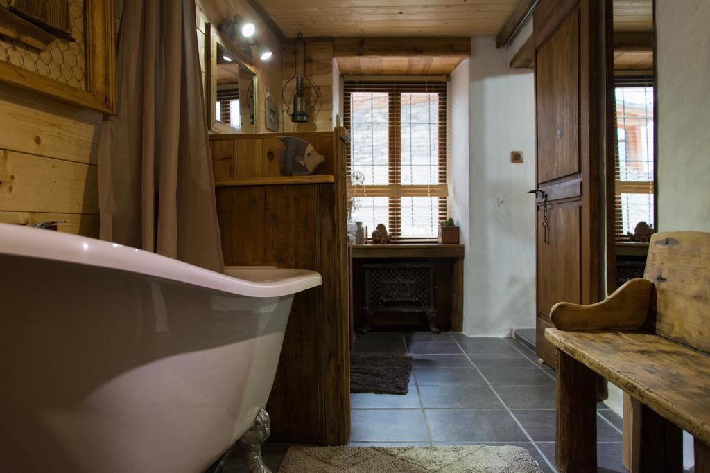 مبيت وإفطار سانت فوا تارونتي Chalet Bois D'Antan الغرفة الصورة