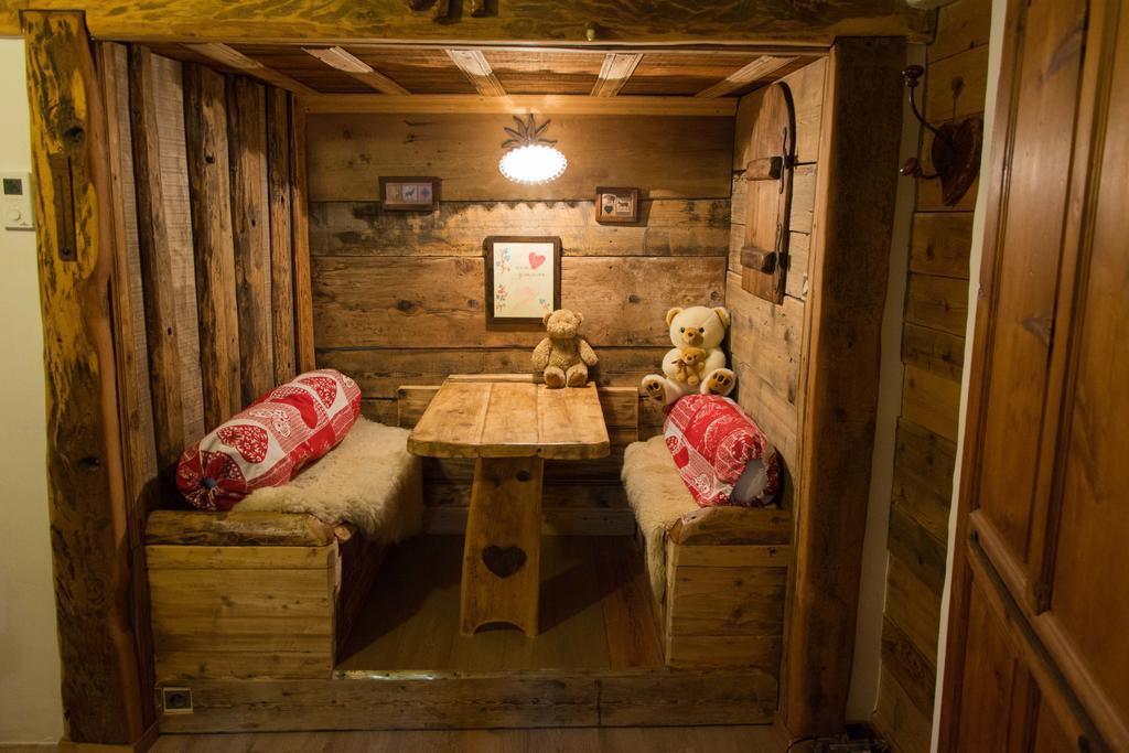 مبيت وإفطار سانت فوا تارونتي Chalet Bois D'Antan الغرفة الصورة