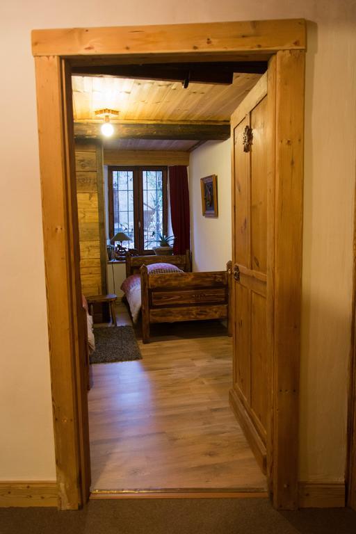 مبيت وإفطار سانت فوا تارونتي Chalet Bois D'Antan المظهر الخارجي الصورة